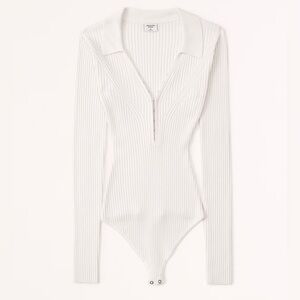 Abercombie & fitch white Hook-and-Eye Sweater Bodysuit. Small.